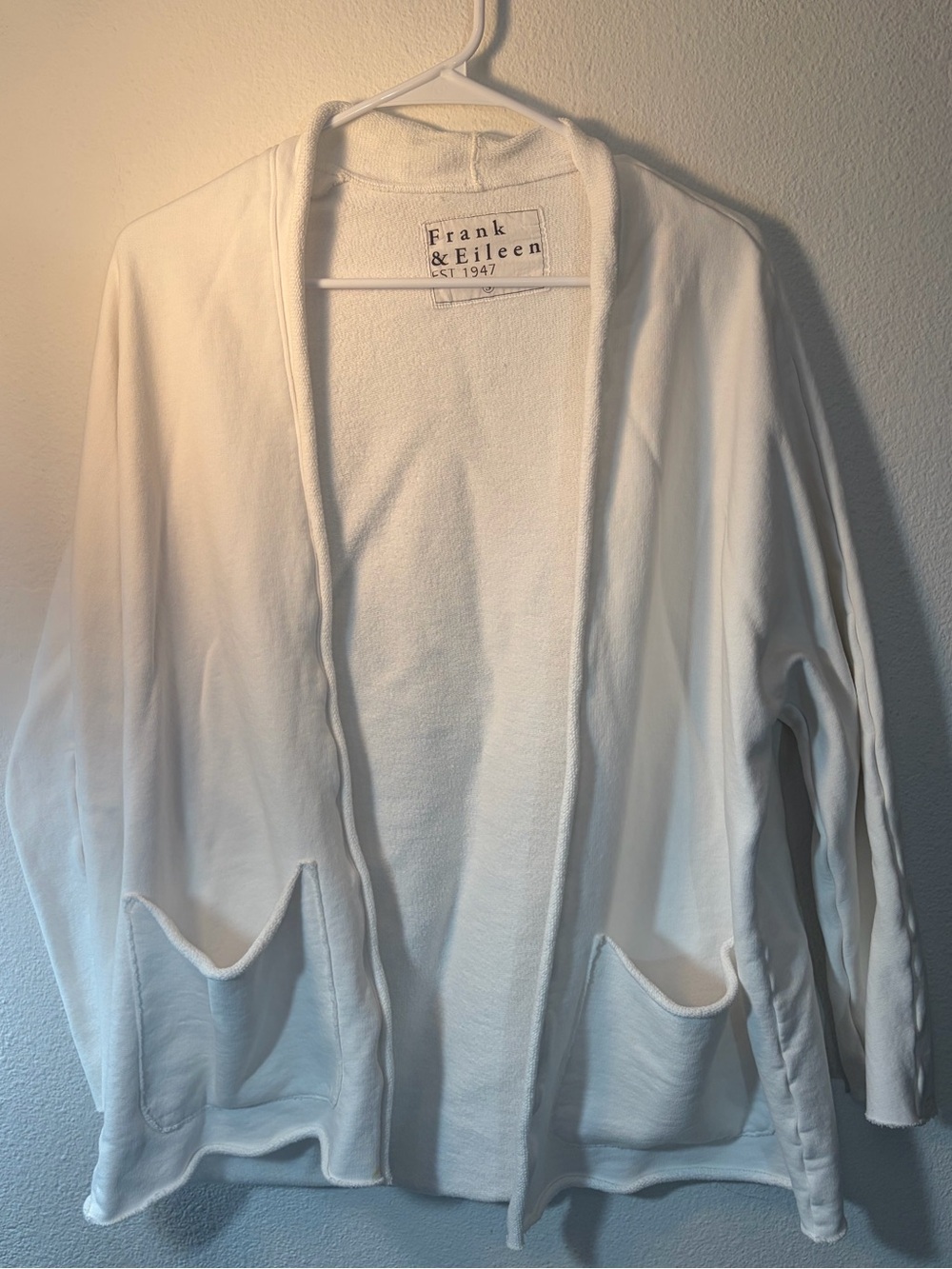 Frank&Eileen Barbara Beach Cardigan Sweater *Retail $258* Excellent Condition - Picture 2 of 5